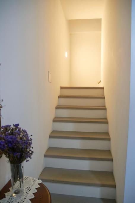 White Door Apartments Heart Of Odessa 1 Ngoại thất bức ảnh