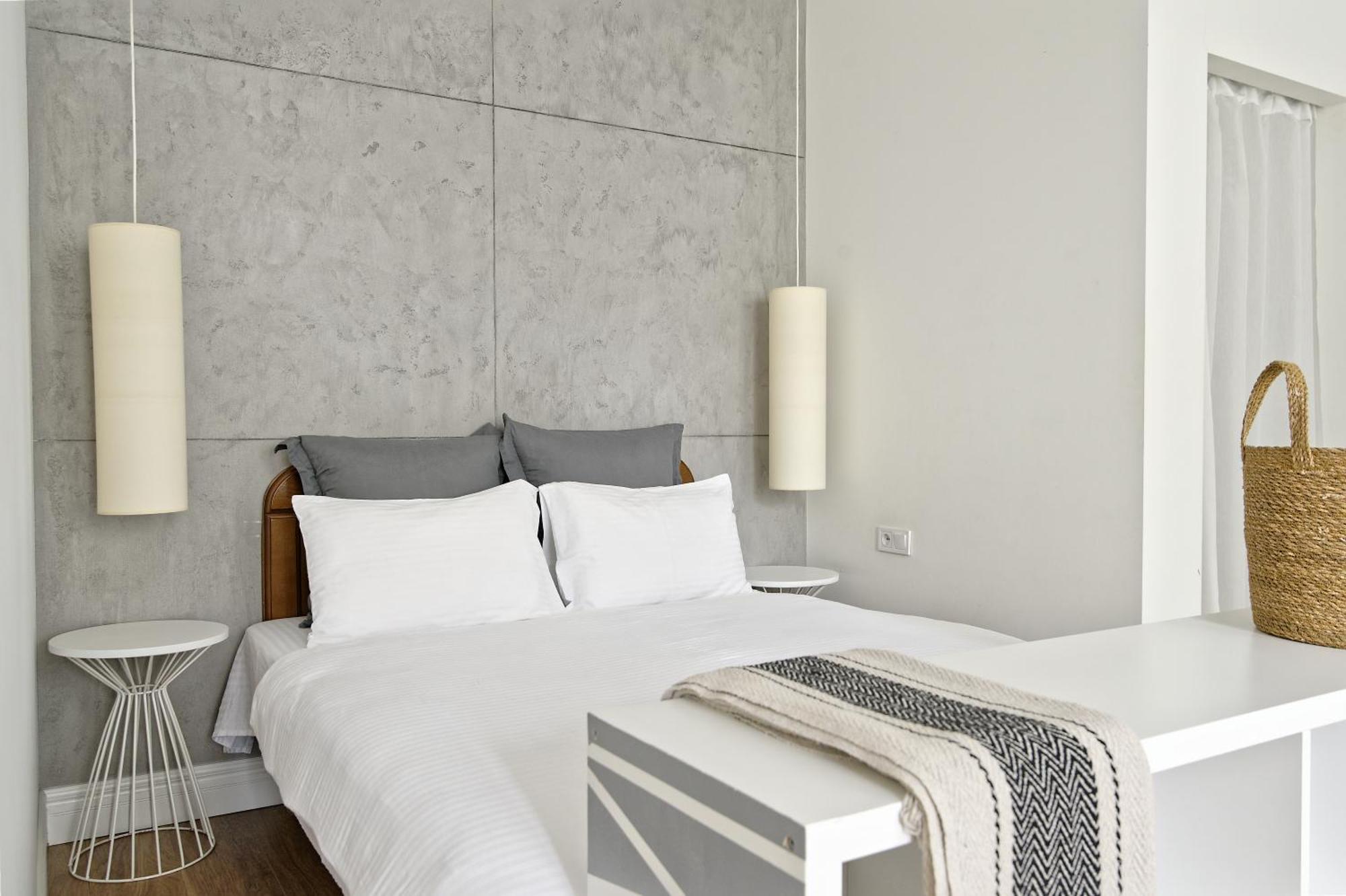 White Door Apartments Heart Of Odessa 1 Ngoại thất bức ảnh