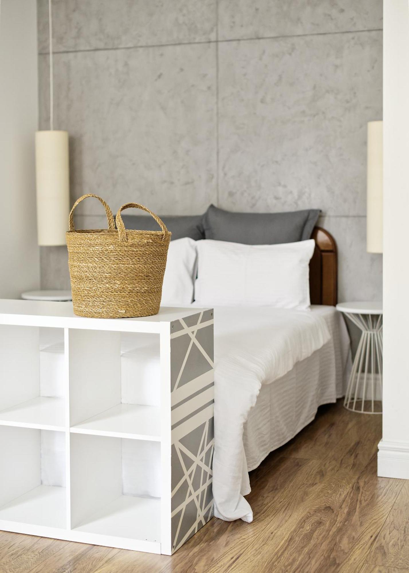 White Door Apartments Heart Of Odessa 1 Ngoại thất bức ảnh