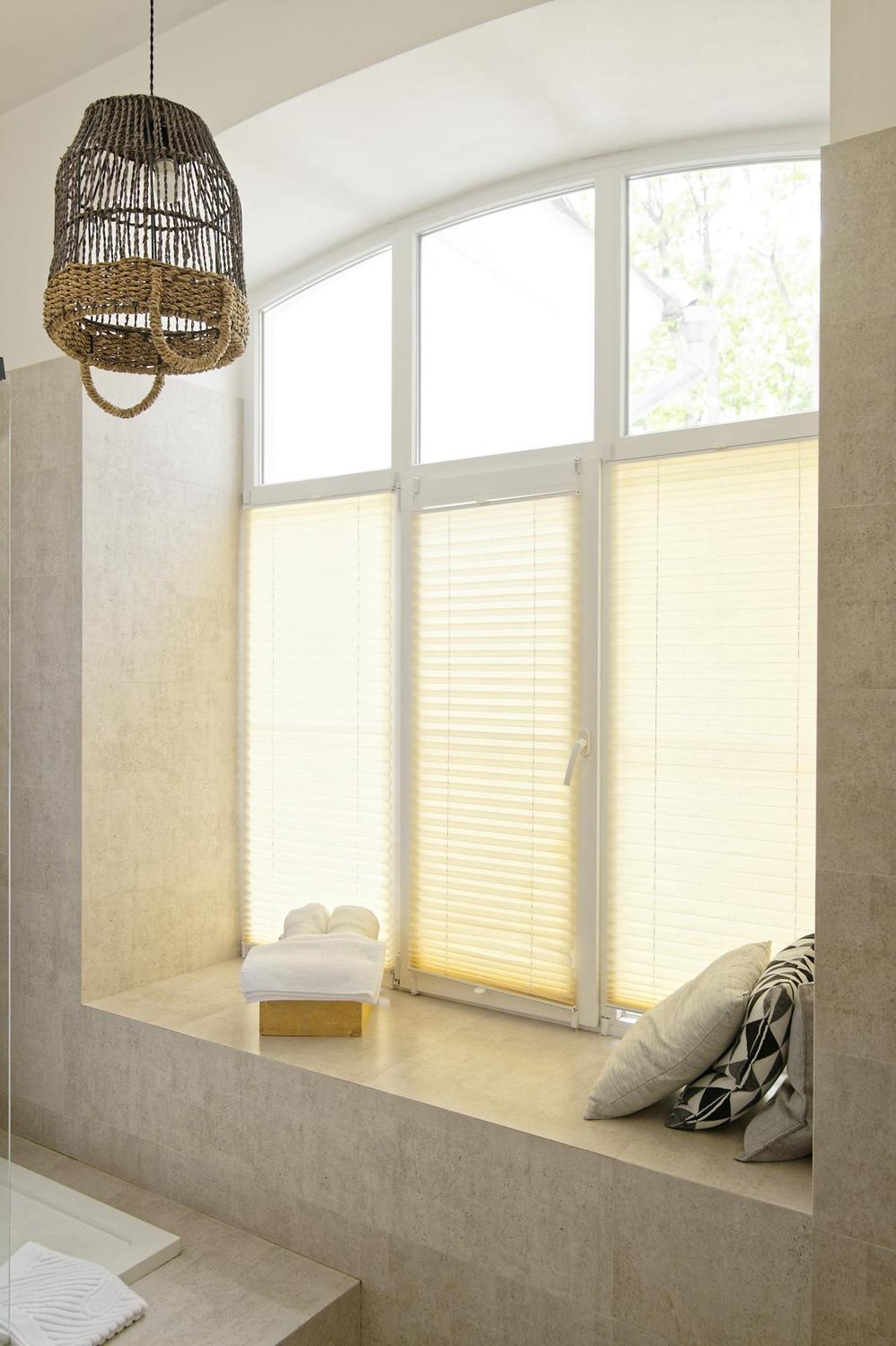 White Door Apartments Heart Of Odessa 1 Ngoại thất bức ảnh