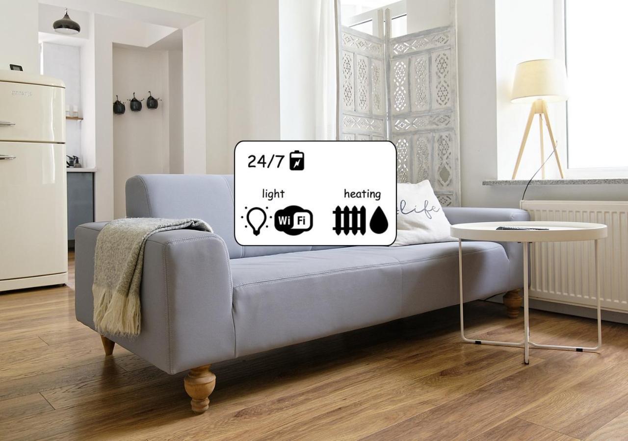 White Door Apartments Heart Of Odessa 1 Ngoại thất bức ảnh